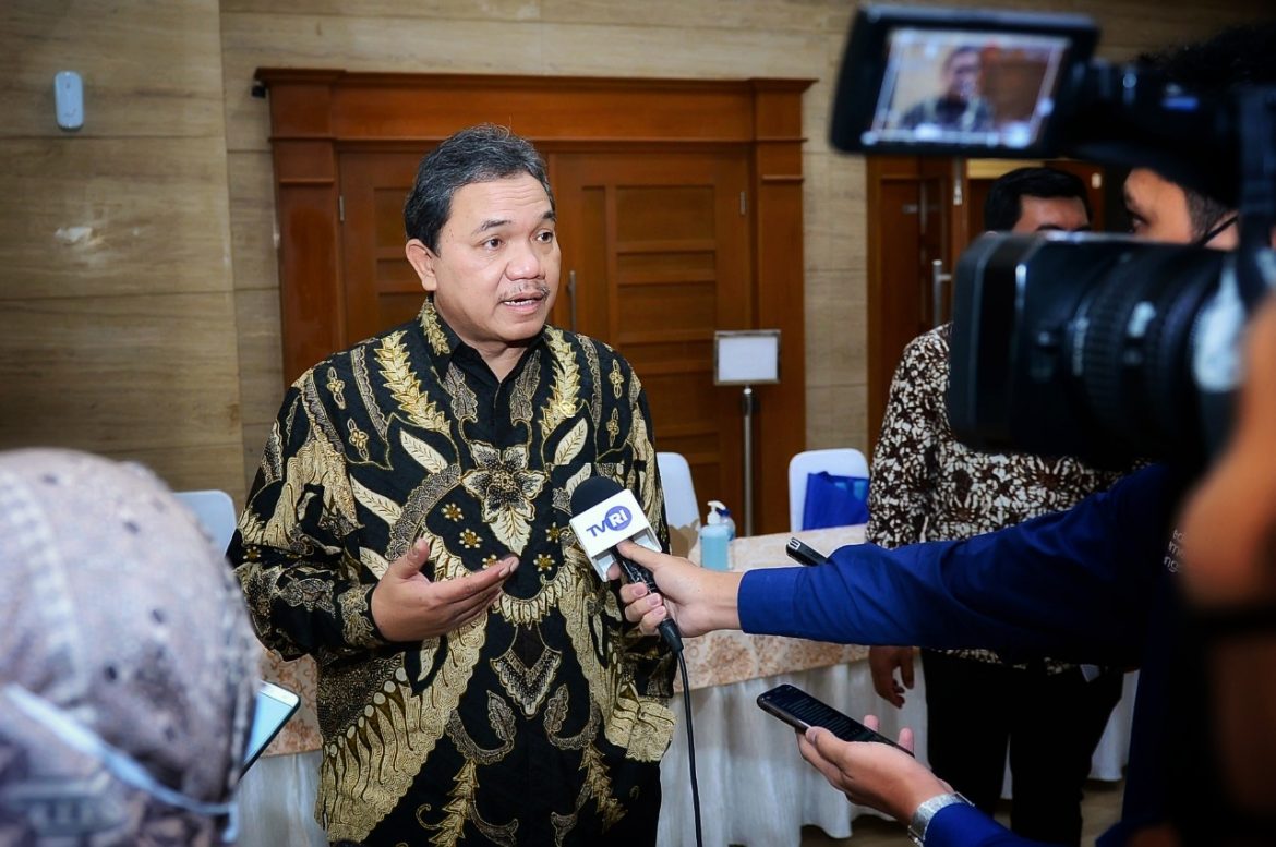 Anggota III BPK Auditorat Utama Keuangan Negara III Badan Pemeriksa Keuangan (BPK) menggelar entry meeting Pemeriksaan Laporan Keuangan Kementerian/Lembaga Tahun Anggaran 2021 pada Kamis (6/1).